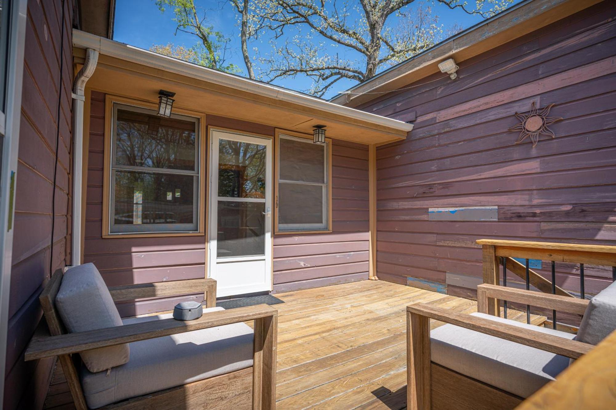 Cedarwood Inn Hendersonville Exterior photo