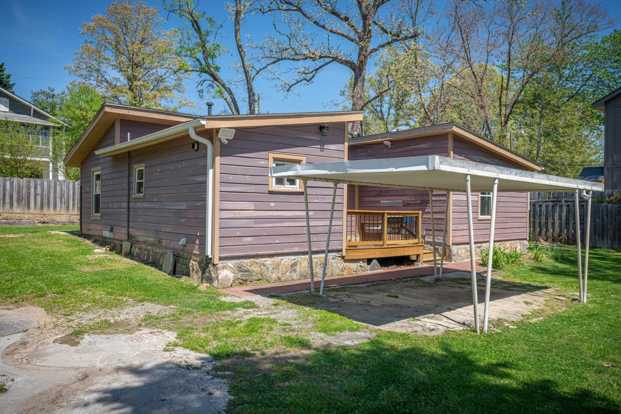Cedarwood Inn Hendersonville Exterior photo